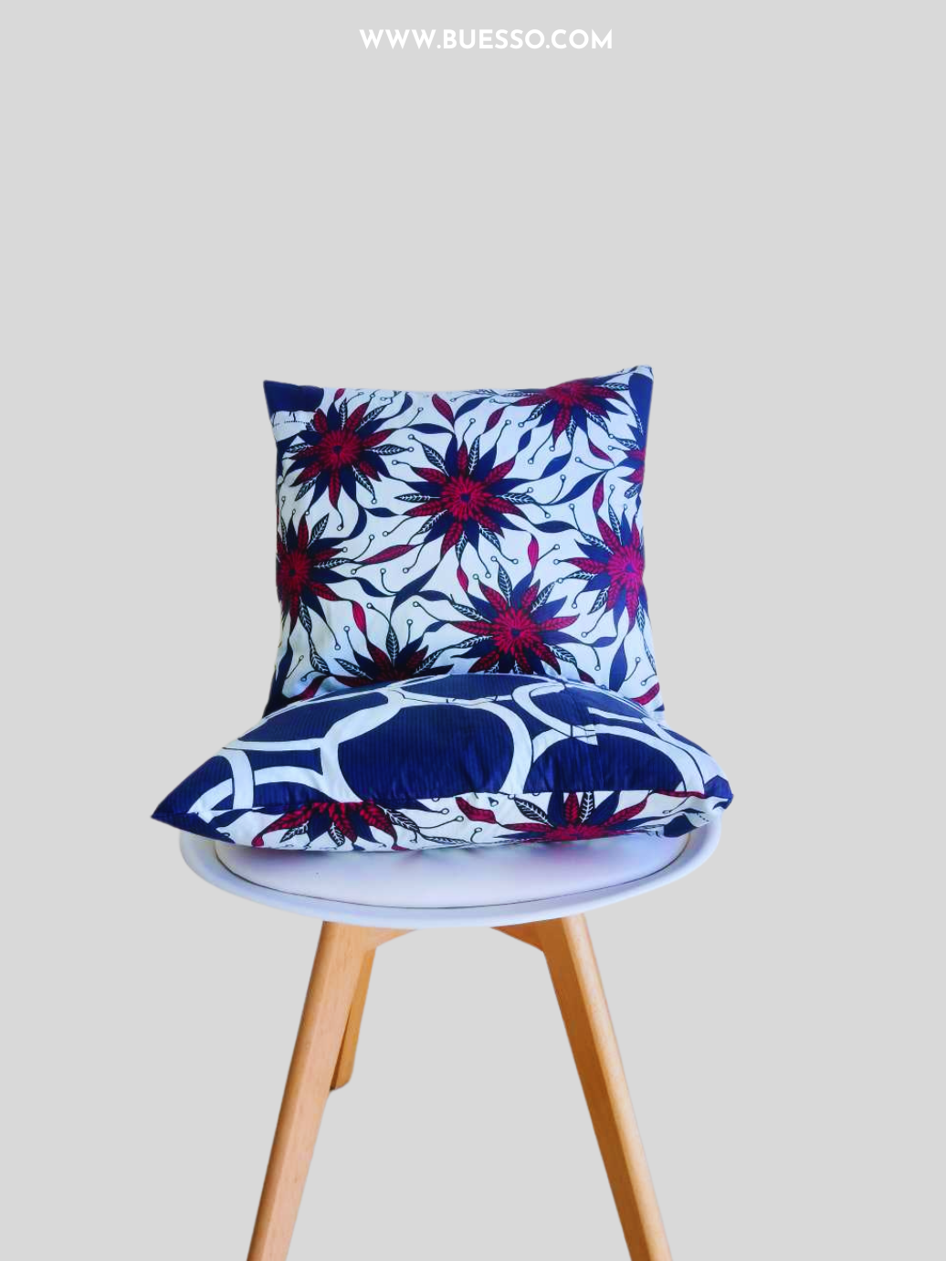 Housse de coussin en wax BLEU-100% coton-confectionnée en France