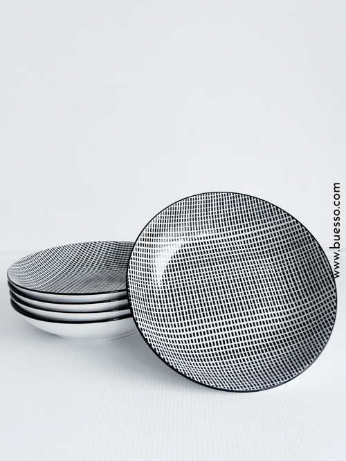 Assiette creuse en porcelaine noir & blanc