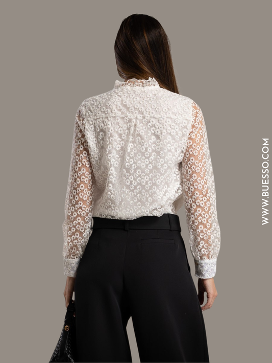 Chemise blanche femme en tulle Brodé avec fleurs