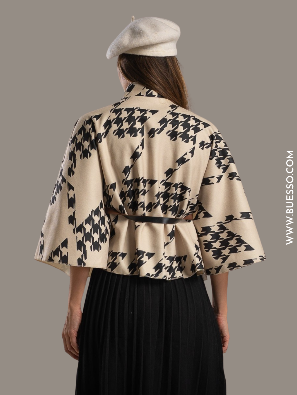 Cape femme Blanc Brut avec ceinture