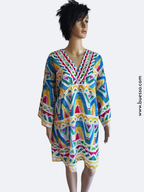Robe de plage mi-longue multicolore au confort absolu pour vos journées ensoleillées