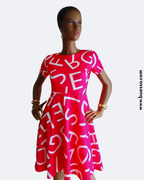 Robe femme rose fuchsia imprimée Alphabet à effet bonne mine