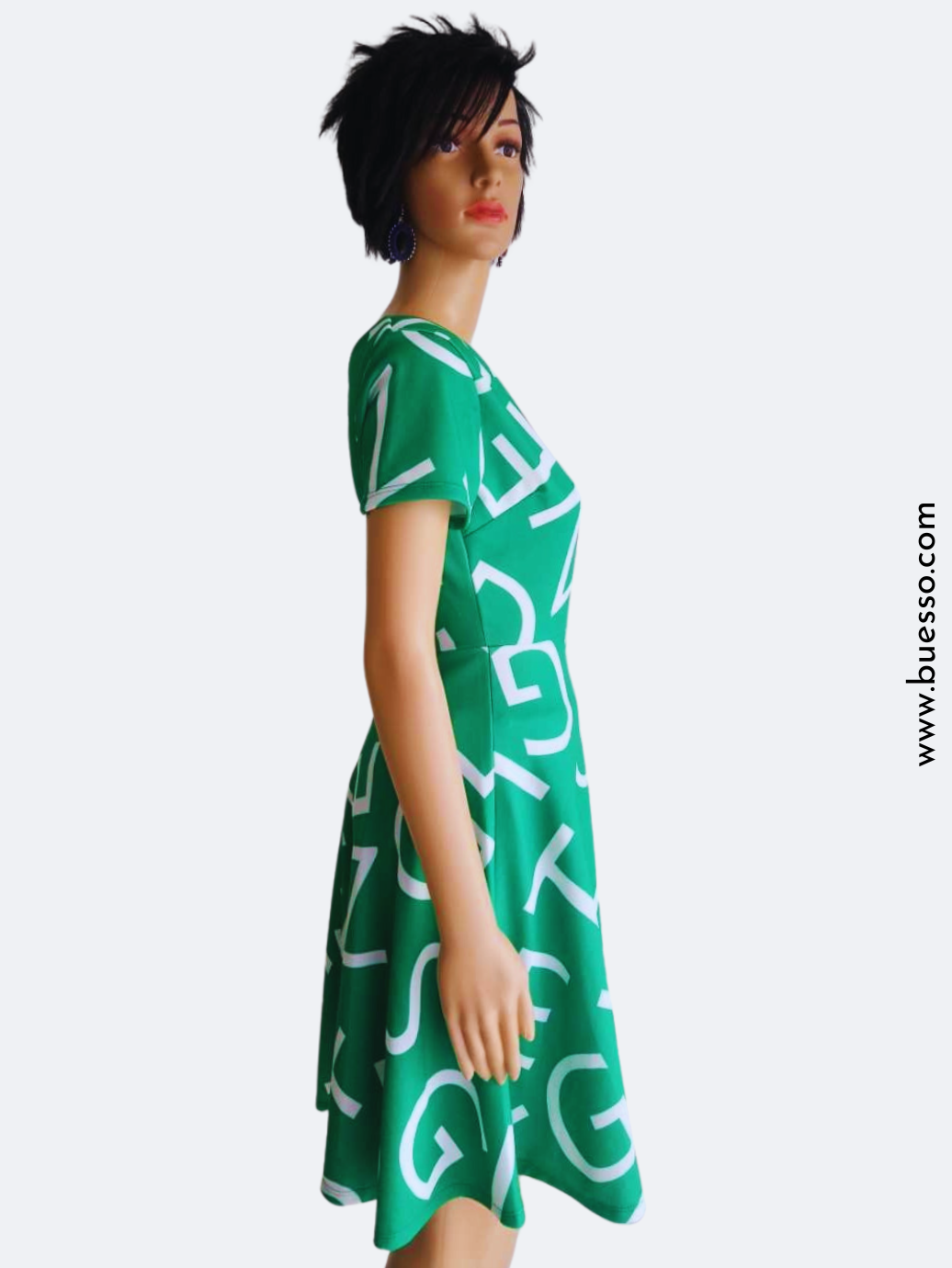 Robe femme verte imprimée mi-longue à motif lettres