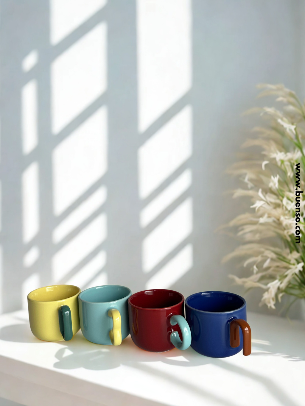 Set de 4 tasses à expresso multicolores avec anses colorés