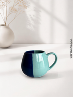 Tasse bicolore vert céladon et bleu avec anse coloré