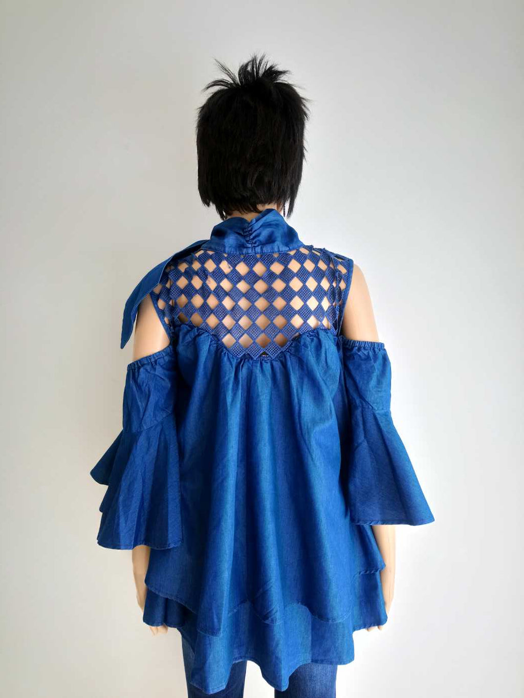 Buesso - Blouse en JEANS avec col lavallière à nouer BLEUE   