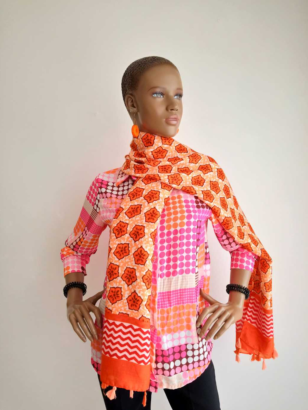 Foulard ORANGE à fleurs 